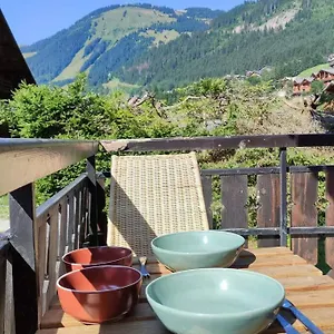 https://studio-chatel-renove-et-lumineux.hotels-rhonealpes.com