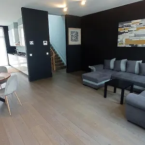https://brussel-center-lux-apartment.brusselshotelsbook.com
